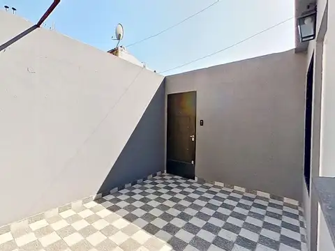 Depto Tipo Casa 5 ambientes con 2 baños
