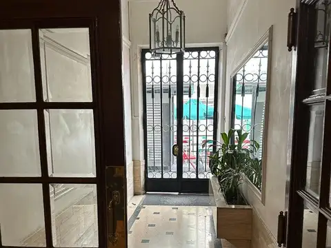 Departamento para vivienda en Av Corrientes a 150 metros de Obelizco (Dueño Directo)