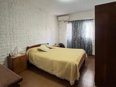 VENTA DE CASA EN BARRIO IRIONDO, SANTO TOME!