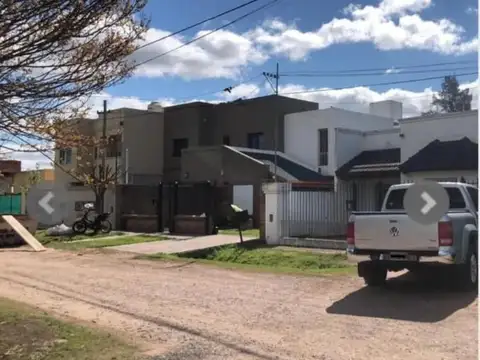 Casa en Venta - 3 dormitorios 2 baños - 570mts2 - Lujan