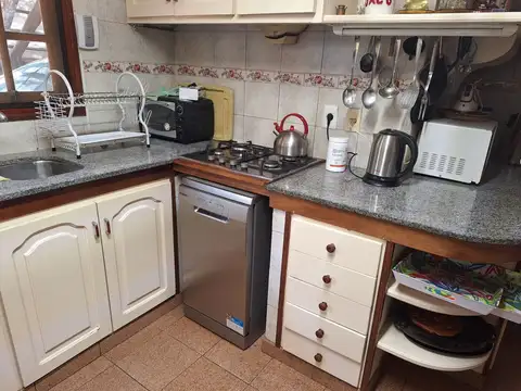 Venta casa 4 dormitorios- Jardines de Córdoba
