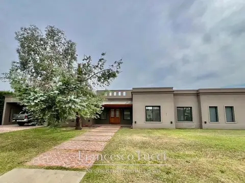 Casa en venta 5 ambientes Santa Irene, Comarcas del Luján