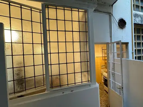 VENTA DEPTO 3 AMB CON DEPENDENCIA CONSTITUCION