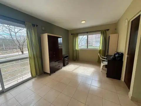 MONOAMBIENTE ALQUILER EN PLANTA BAJA B° EL HUAICO