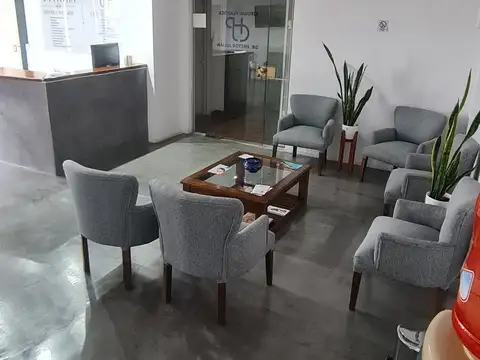 300 MTS, LISANDRO DE LA TORRE 1007, IDEAL CONSULTORIOS, SPA, SALON DE BELLEZA. (BARRIO LINIERS)