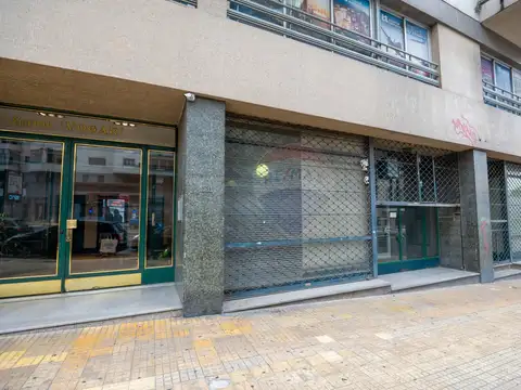 Local en Alquiler 64 años