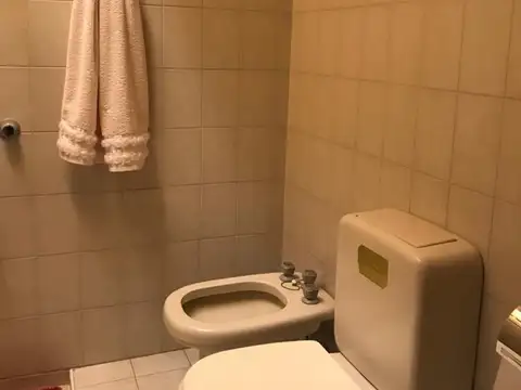 Venta casa dos dormitorios con cochera