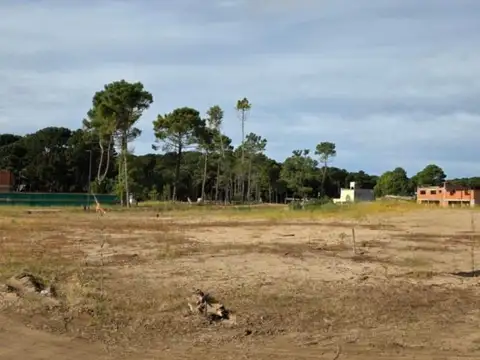 Terreno en Venta en Pinamar, USD 34.000