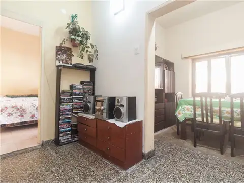 Depto Tipo Casa 3 ambientes con 2 baños