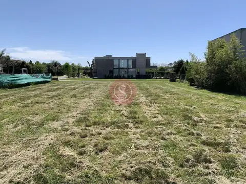 LOTE EN VENTA EN HARAS SANTA MARIA 100