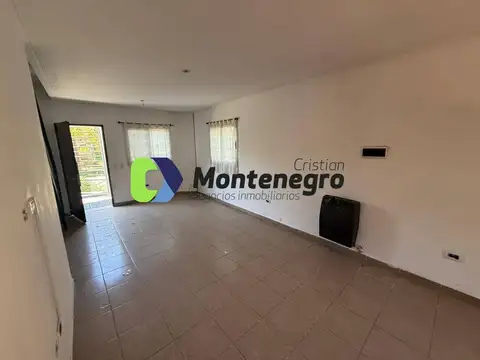 Casa 3 ambientes con 2 baños