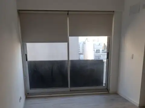 A ESTRENAR MONO AL FRENTE CON BALCON