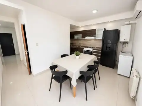 Depto Tipo Casa en Alquiler con 1 cocheras