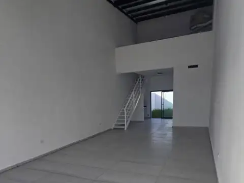 REMAX VENDE LOCAL COMERCIAL EN DOCTA 99M2