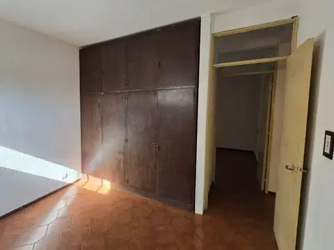 Departamento 4 ambientes con 1 baño