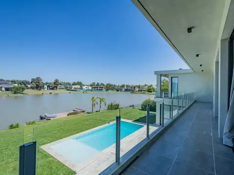 CASA EN VENTA TERRALAGOS A LA LAGUNA