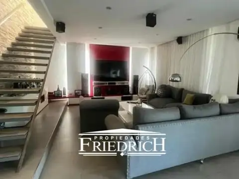 Casa en Alquiler de 3 dormitorios