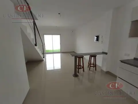 Depto Tipo Casa en Venta en Olivos Maipu/Uzal, USD 275.000