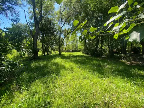 Lote en Club Jardín Náutico Escobar