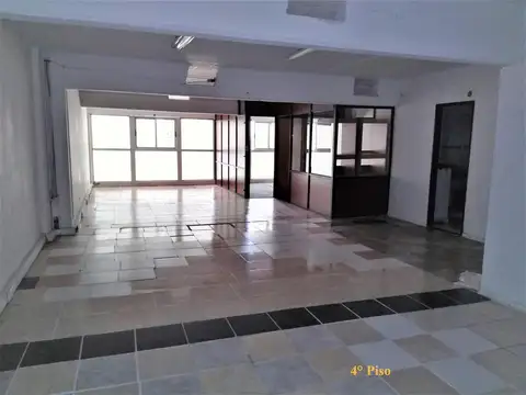 Florida 700, Piso 4