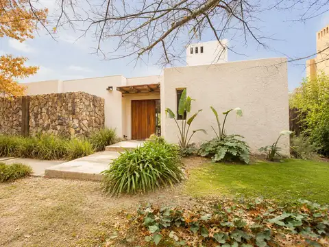Casa en Venta en Valle Claro, USD 360.000