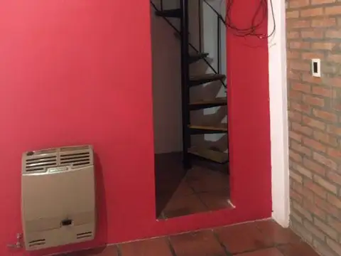 Depto Tipo Casa 4 ambientes con 2 baños