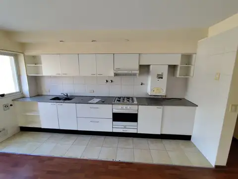 Casa 2 ambientes con 1 baño