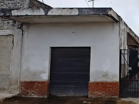 Acassuso al 5300 e/ Federico P. Russo y Donizetti