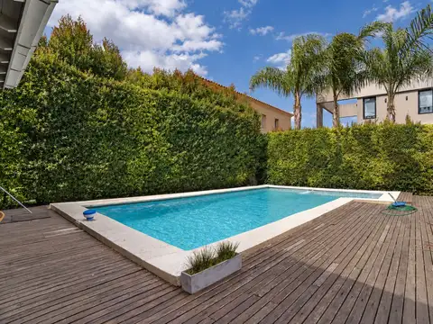 Casa en Venta en Adrogue, USD 420.000