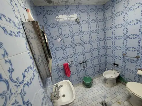 Casa 3 ambientes con 2 baños