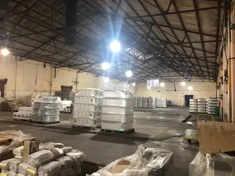 Galpon en Venta 100  mts Frente