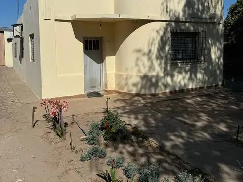 CASA CON GALPON MAS EXTENSO TERRENO EN RECREO