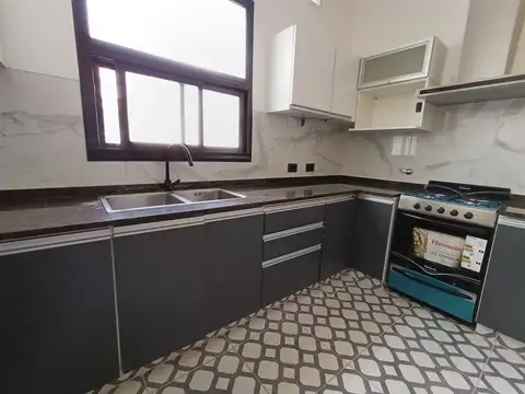 PH RECICLADO, 3 AMB, ESCRITORIO, PATIO Y TERRAZA