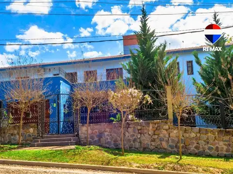 CASA EN VENTA EN VAQUEROS 6 DORMITORIOS