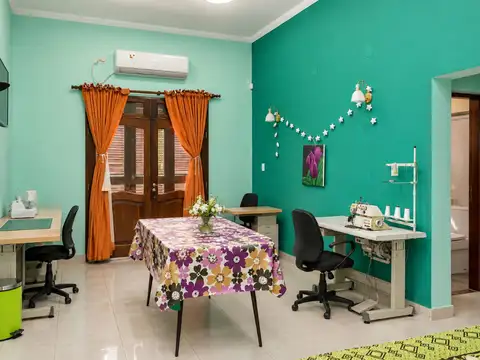 CASA EN VENTA EN VAQUEROS 6 DORMITORIOS