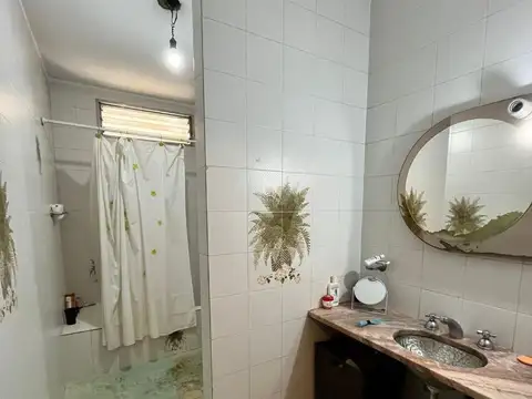 Venta! Casa de 4 ambientes -Villa Luzuriaga