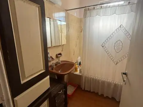 VENTA EN BLOCK CASA AL FTE Y DEPARTAMENTO AL FONDO BIEN UBIC