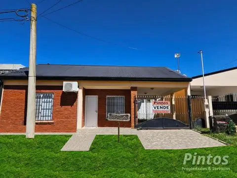 Casa sobre calle Buenos Aires. A solo 300 mts de Acceso Dr. Bastián. SAN JOSE.