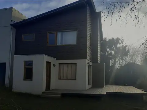 Casa en Dina Huapi con dos dormitorios Hermosa Vista a Cerros