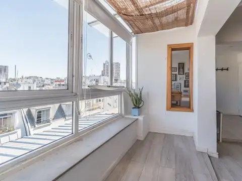 DEPARTAMENTO. 2 AMBIENTES. BALCÓN. LUMINOSO. VISTA ABIERTA. FRENTE.
