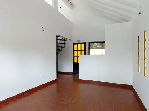 Depto Tipo Casa en Venta de 2 dormitorios