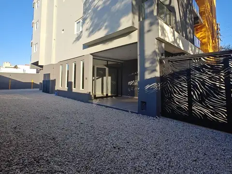 Alquiler de departamento con cochera en Moreno