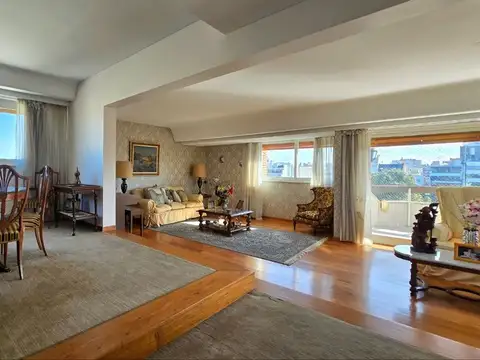 Caballito Piso 5 ambientes cochera IMPECABLE