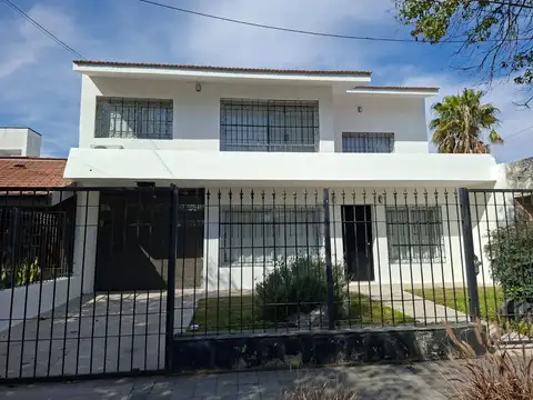 Venta casa 4 dormitorios zona norte Tablada Park