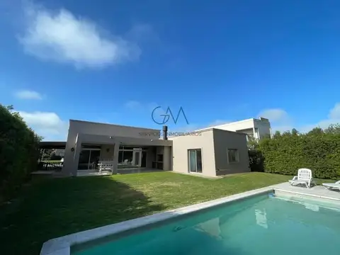 Excepcional Casa en Barrio Privado Rumenco