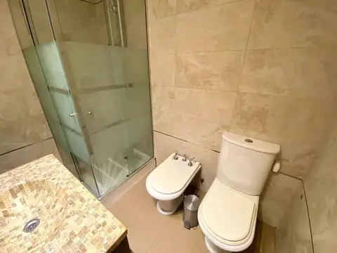 Casa 5 ambientes con 4 baños