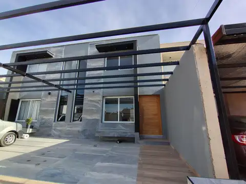 Depto Tipo Casa en Venta en Maipú, USD 140.000
