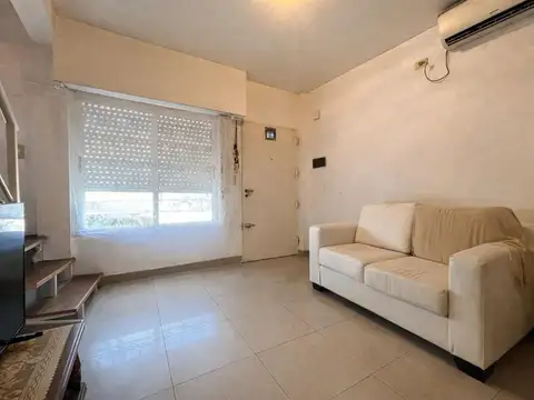Depto Tipo Casa 2 ambientes con 2 baños