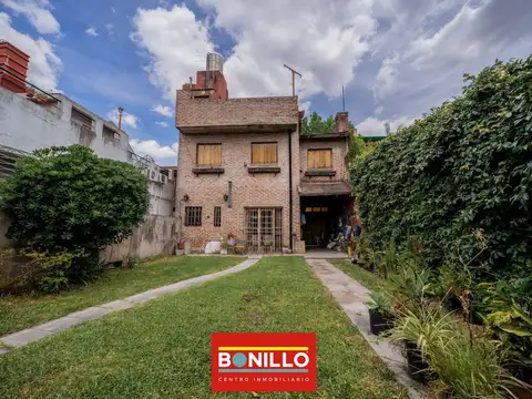 Casa 5 ambientes con 3 baños