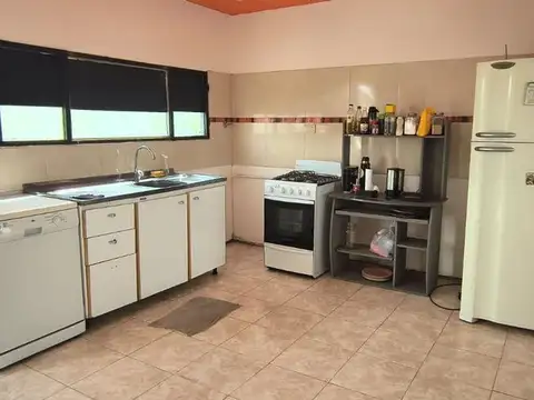 DOS DEPARTAMENTOS + TALLER B° JOSE FUCHS